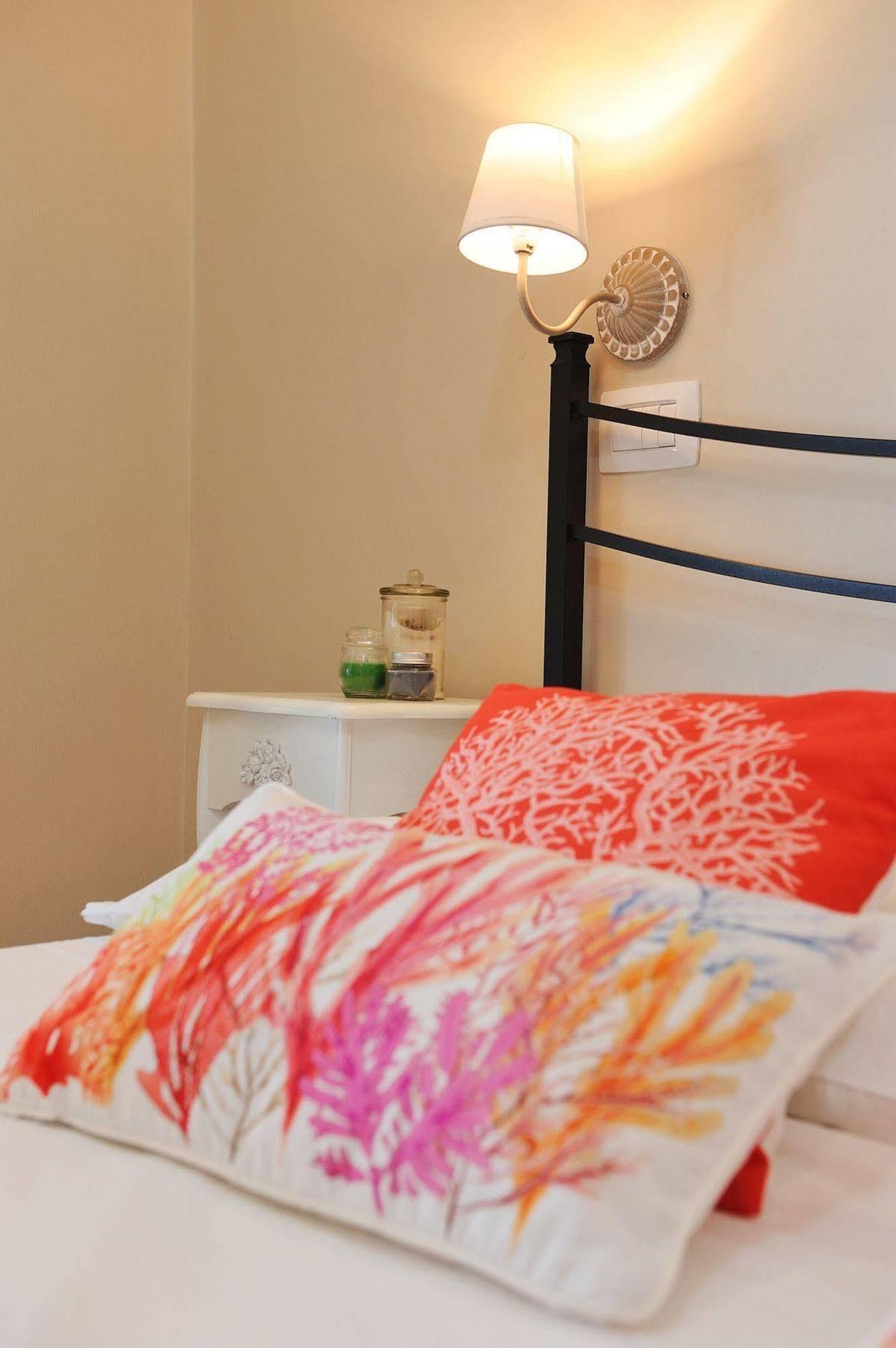 Onda Marina Rooms Кальяри Экстерьер фото